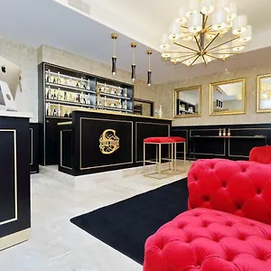 Spanish Diamond Luxury & Jacuzzi Pensjonat