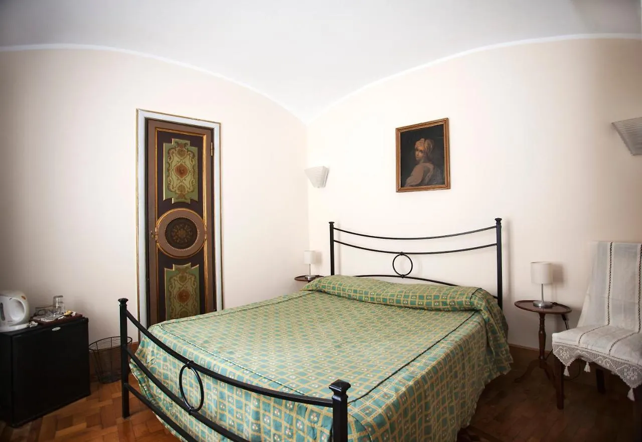 ***  Martina House Bed & Breakfast Rome Italy