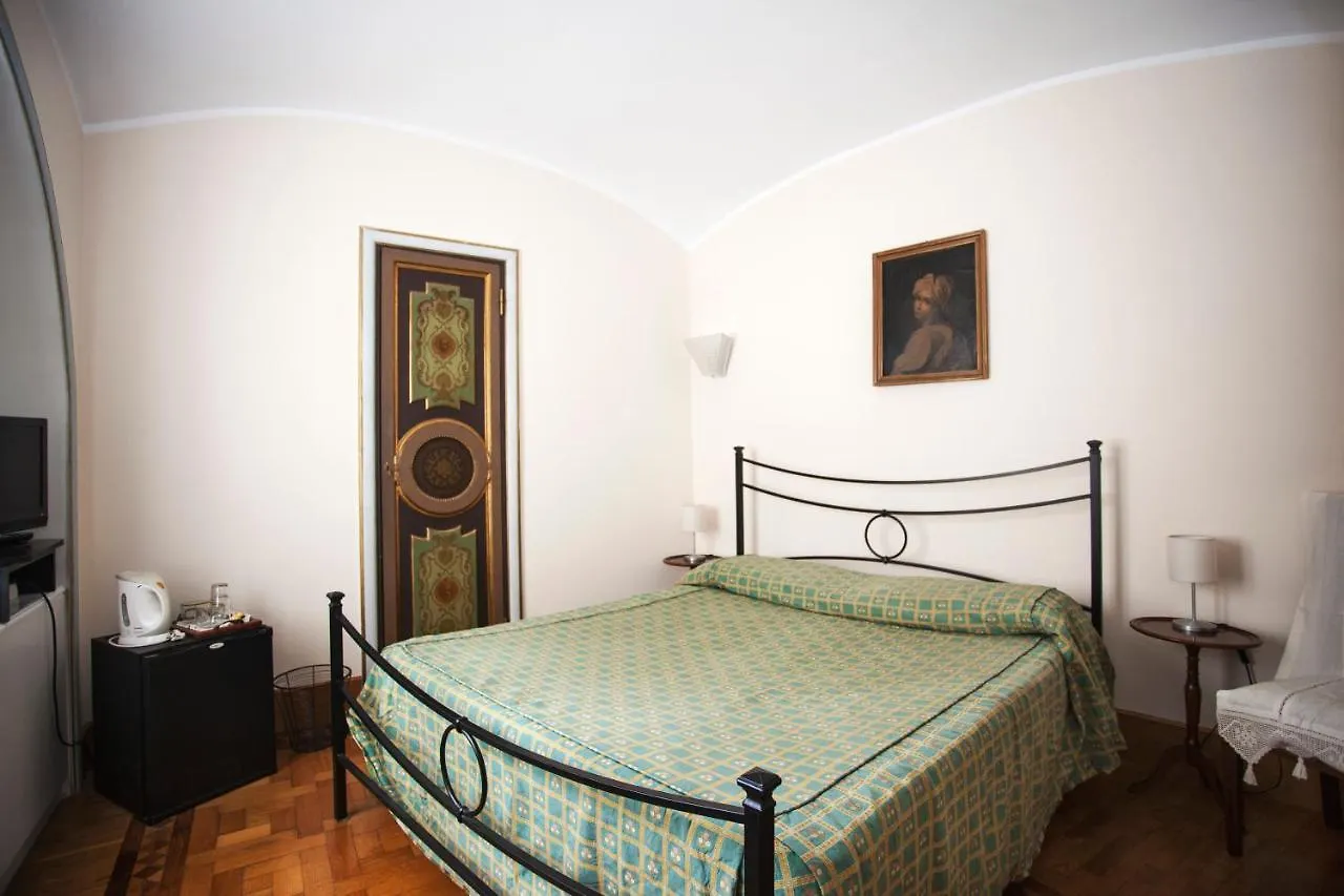 Martina House Bed & Breakfast Rome 3*,