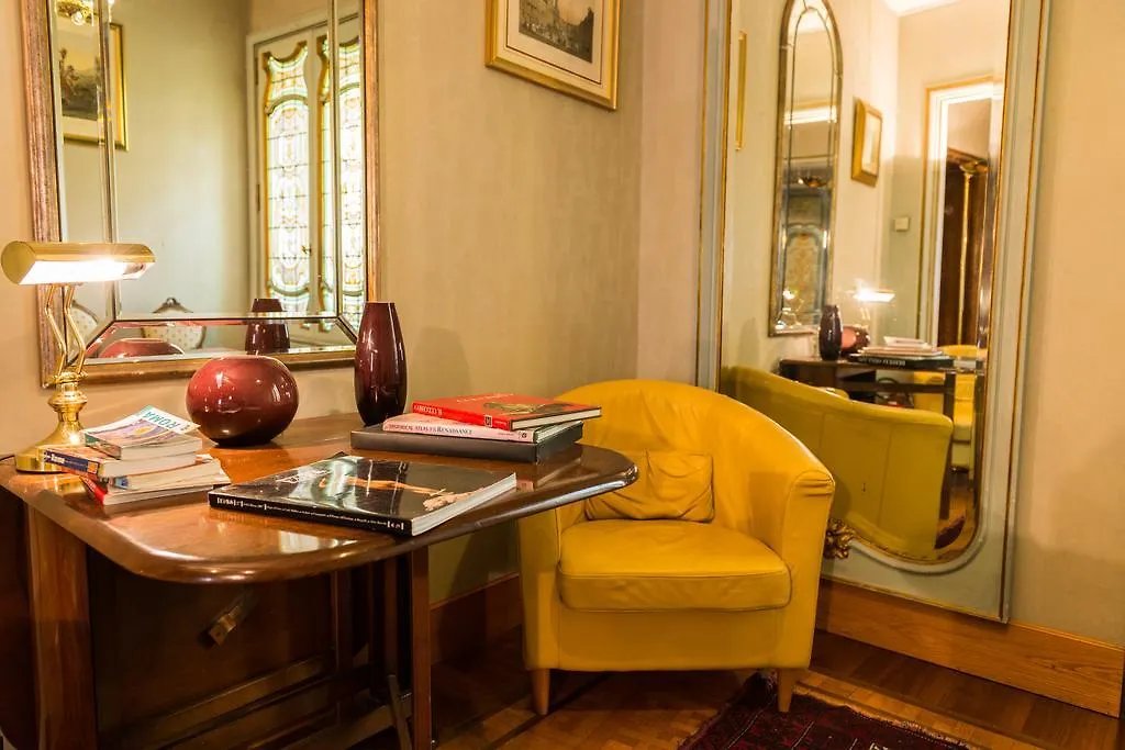 Martina House Bed & Breakfast Rome